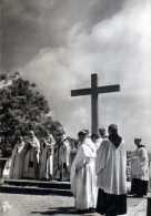 29  LANDEVENNEC Abbaye De St Guenole Grand Messe Pontificale, Religieux - Landévennec