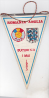 Romania - England - Old Fanion - World Cup - Preliminary - 01.05.1985 Bucharest - Uniformes Recordatorios & Misc