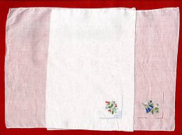 MOUCHOIRS  LOT DE 2 MOUCHOIRS BRODES - Handkerchiefs