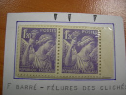 N° 651 Iris 1.2 Fr Neuf ** Variété 'f' Barré  Félure Des Clichés Relié  Tenant à Normal - Unused Stamps