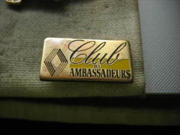 Pin´s RENAULT, Club Des Ambassadeurs - Renault