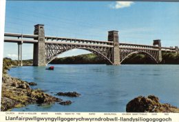 (124) UK - Wales Village With Longest Name In The World - Llanfairpwllgwyngyllgogerychwyrndrobwllllantysiliogogogoch - Anglesey