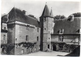 CP, 61, CARROUGES, Le Château (XIVe-XVIIe S.) Bâtiments Nord-Ouest (XVe S.) Vus De La Cour Intérieure, Vierge - Carrouges