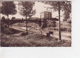 93.045/ GOURNAY - CHELLES  - Le Pont Du Canal Et La Goujonnette  Cpsm - Chelles