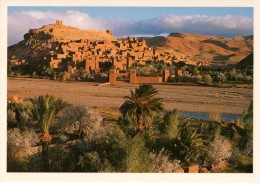 MAROC----MARRAKECH---AMITIES DU MAROC-PUB  Pour Marrakech--voir 2 Scans - Marrakech