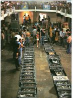 CPM      17    ILE D OLERON     LA COTINIERE       ANCIENNE CRIEE       VENTE DE POISSONS - Plazas De Mercados