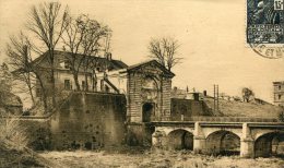 CPA 54 TOUL LA PORTE DE METZ VUE EXTÉRIEURE 1931 - Toul