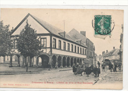 60 // CREVECOEUR LE GRAND  L'hotel De Ville Et Rue Gambetta,  Edit Pelletier - Crevecoeur Le Grand