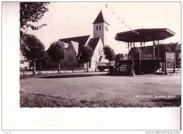 MOMIGNIES  -  La Grand Place - Momignies