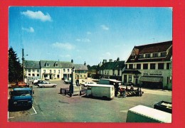 Orne - JUVIGNY SOUS ANDAINE - La Place - Juvigny Sous Andaine