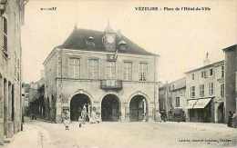 Août13c 1221 : Vézelise  -  Place Hôtel De Ville - Vezelise
