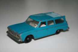 Matchbox Lesney 42B2 STUDEBAKER LARK WAGONAIRE - Regular Wheels, Issued 1965, Scale : 1/64 - Matchbox