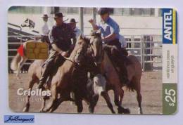 TC 387a URUGUAY. CABALLOS CRIOLLOS, PALETEADA. Creole Horses, Palette. Chevaux Créoles, Palette. - Uruguay