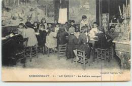 RAMBOUILLET  - La Ruche, La Salle à Manger. (carte Vendue En L'état) - Rambouillet