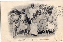 Delcampe - Afrique  Noire   Sultanat D'Anjouan  Comores   Enfants Buschmen - Non Classés