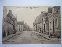 MOREUIL  (Somme)  :  Rue  THIBAUVILLE  -  Petite Animation  - Moreuil