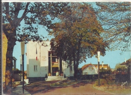 ILE DE FRANCE - 95 - VAL D'OISE - BEAUCHAMPS - CPSM GF - Couleur - L'Hôtel-de-Ville - Beauchamp