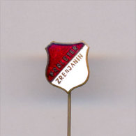 FOOTBAL / SOCCER , CLUB ´´PROLETER´´- ZRENJANIN, SERBIA, OLD Pin Badge From 1970th. - Bowling