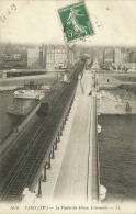 Le Métro  (75) Le Viaduc à Grenelle - Metro