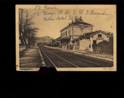 ROQUEMAURE Gard 30 : La Gare Ferroviaire Chemin De Fer Voies Ferrées  ( PLM Sncf ) Railways Bahnhof  (Rare Avec DEFAUT) - Roquemaure