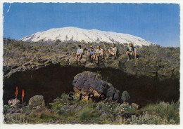 Overnight Caves At 10500 Ft On Kilimanjaro Grottes Au Kilimanjaro Voyagé En 1968 Dentelée Ecrite De Mohwi - Tanzanía