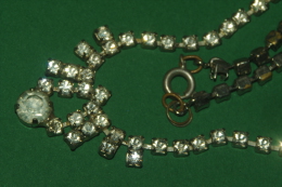 COLLIER De CABOCHONS à BRILLANTS - Necklaces/Chains