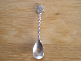 YPRES IEPER Halle Aux Draps Belgique Petite Cuillère Souvenir Lepel Spoon Cuchara Löffel Cucchiaio Cuillères - Souvenirs