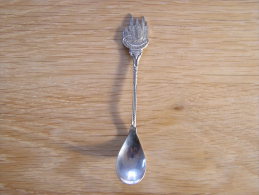 MAASTRICHT Vrijthof Petite Cuillère Souvenir Lepel Spoon Cuchara Löffel Cucchiaio Cuillères - Obj. 'Souvenir De'