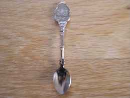 La Cathédrale Mont Saint Michel Petite Cuillère Souvenir Lepel Spoon Cuchara Löffel Cucchiaio Cuillères - Obj. 'Souvenir De'