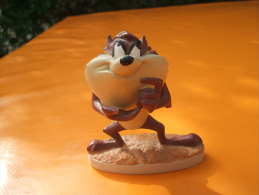 TAZ  2003 ? - Statuettes En Résine