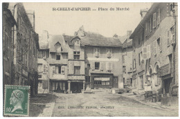 (48) SAINT-CHÉLY-d´APCHER Place Du Marché 1924. Édition-Librairie Pignide. Noir Et Blanc, Dos Vert. - Saint Chely D'Apcher