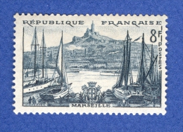 VARIÉTÉS FRANCE 1955  N° 1037  TOURISTIQUES 8 F  NEUF ** GOMME YVERT TELLIER  0.80 € - Unused Stamps
