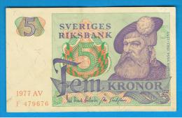 SUECIA - 5 Kronur 1977 EBC    P-51 - Suecia