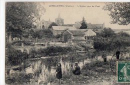 Lencloître  86   Panorama  (infime Déchirure) - Lencloitre