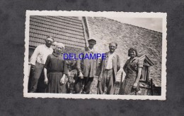 Photo Ancienne - HAUTVILLERS ( Marne ) - Villageois à Identifier Dans Leur Maison - Juillet 1942 - Orte