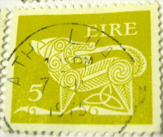 Ireland 1974 Stylised Dog 5p - Used - Used Stamps