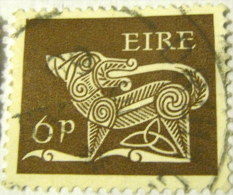 Ireland 1968 Stylised Dog 6p - Used - Usati