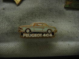 Pin´s Peugeot 404 Coupée - Peugeot