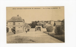 GRIGNON (Yvelines) - CPA - Ecole Nationale D´Agriculture : Vue Du Village - Grignon