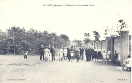 PICARDIE - 80 - SOMME - SAINT OUEN - L'entrée Du Stade Saint Pierre - Belle Animation - Saint Ouen