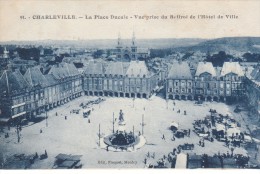 CPA CHARLEVILLE LLA PLACE DUCALE - Charleville