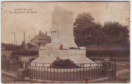 80. ROYE . LE MONUMENT AUX MORTS. Editeur F. MESSIER - Monuments Aux Morts