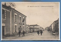 44 - BOUAYE --  La Mairie Et La Grande Rue - Bouaye