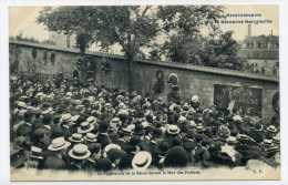 PARIS XXème Anniversaire De La Semaine Sanglante La Federation De La Seine Devant Le Mur Des Federes - Paris (20)