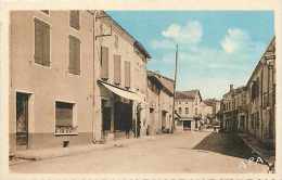 Tarn-et-garonne - Ref A58 - Monclar-de-quercy -avenue De Montauban - Carte Bon état - - Montclar De Quercy