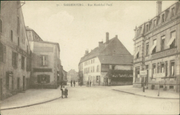 57  SARREBOURG / Rue Maréchal Foch / - Sarrebourg