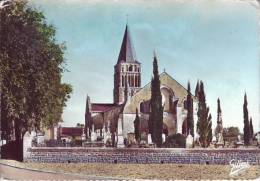 D2 11a - Cpsm 17 AULNAY DE SAINTONGE - église St Pierre - - Aulnay