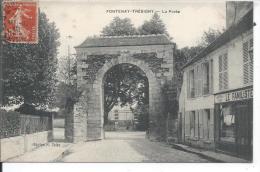 FONTENAY TRESIGNY - La Porte - Fontenay Tresigny