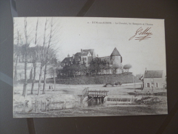 CPA Dun Sur Auron. Le Chatelet Les Remparts Et L'Auron - Dun-sur-Auron