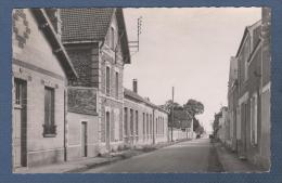 91 ESSONNE - CP ANGERVILLE - ECOLE DES FILLES RUE DE PITHIVIERS - PHOTO VAUCLAIR ANGERVILLE - Angerville